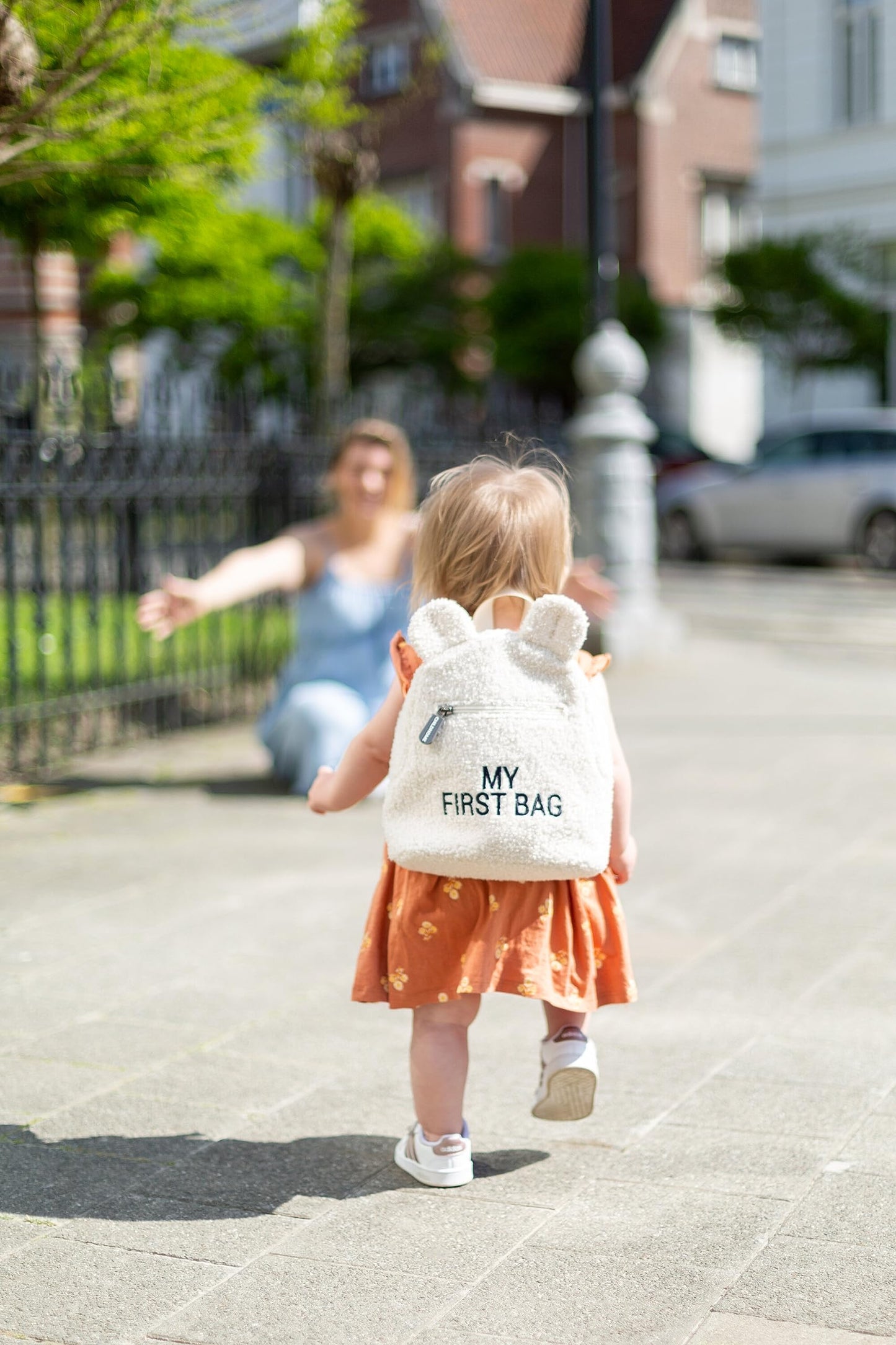 Childhome Mi Primera Bolsa Mochila de Bebé, Escuela, Jardín de Infancia, Guardería, Dos Compartimentos, Bolsa de Almuerzo, Hebilla de Seguridad Extraíble, Resistente al Agua, Teddy Ecru