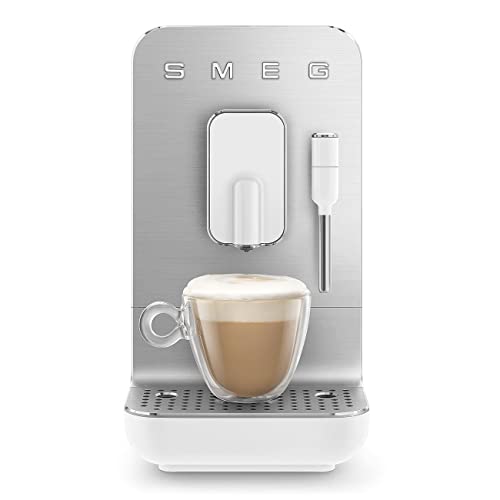 Smeg: a melhor cafeteira automática, com função de vapor